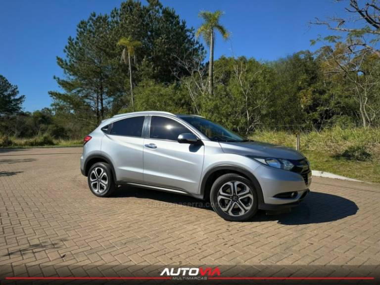 HONDA - HR-V - 2016/2017 - Cinza - R$ 95.900,00