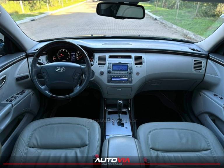 HYUNDAI - AZERA - 2009/2010 - Preta - R$ 45.900,00