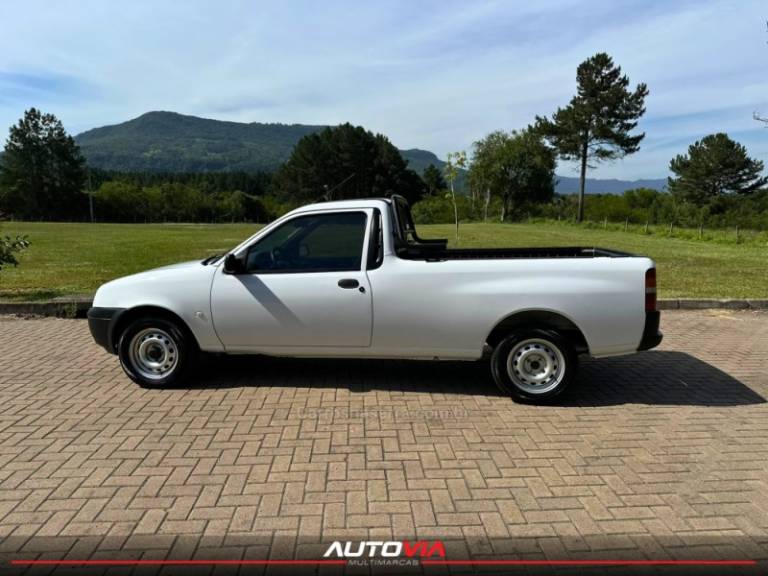 FORD - COURIER - 2013/2013 - Branca - R$ 38.900,00