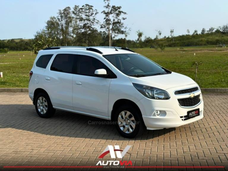 CHEVROLET - SPIN - 2016/2016 - Branca - R$ 63.900,00