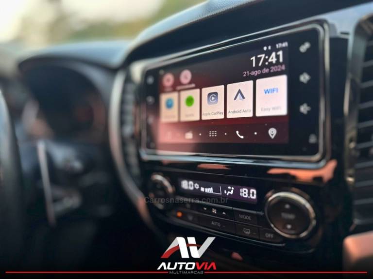 MITSUBISHI - L200 TRITON - 2018/2019 - Prata - R$ 165.900,00