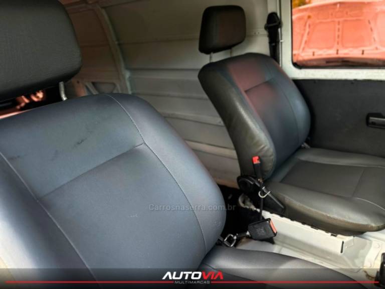 VOLKSWAGEN - KOMBI - 2008/2009 - Branca - R$ 37.900,00