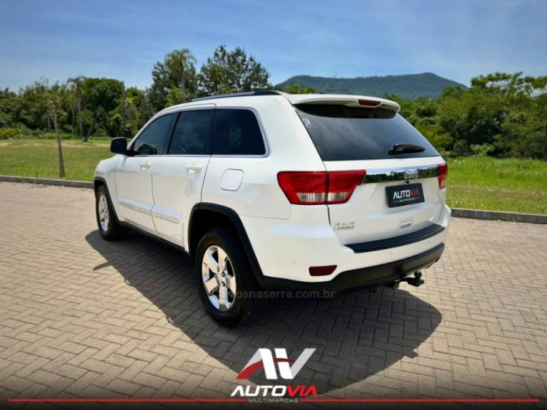 JEEP - GRAND CHEROKEE - 2011/2012 - Branca - R$ 59.900,00